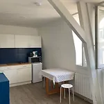 Les Bains De Apartment *